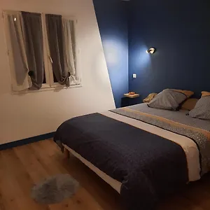 https://reves-bleus.hotels-rhonealpes.com